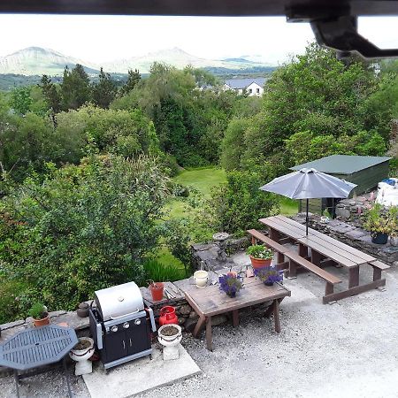 Mary'S Cottage Sneem Exterior photo